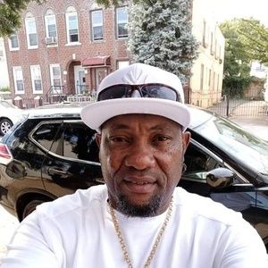 Meet your Posher, Troy